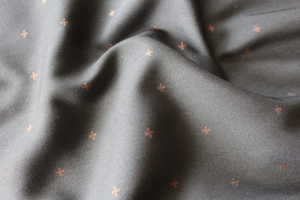 Scrunches wool silk fabric from autumn winter collection