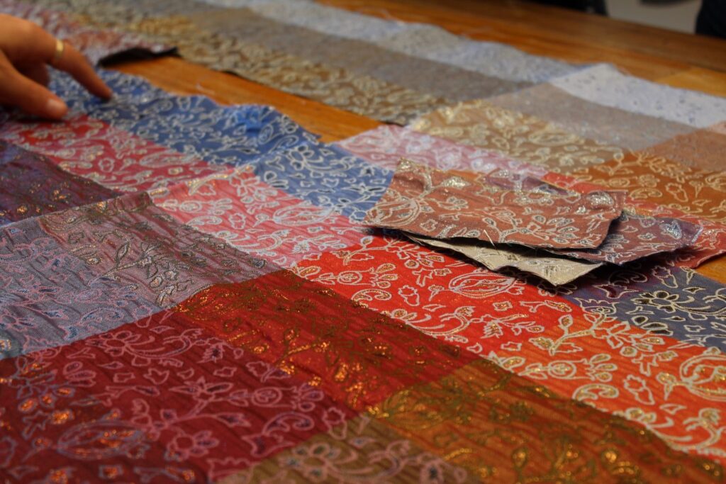 Jacquard silk, viscose and lurex floral fabric