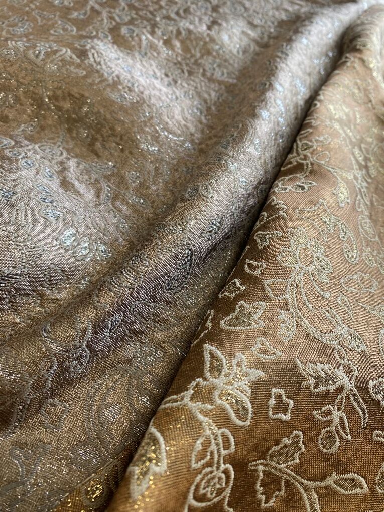 Jacquard silk, viscose and lurex floral fabric